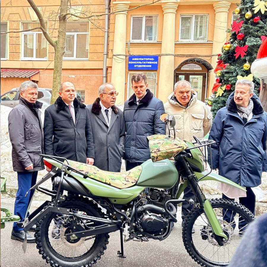 Коллектив Введенской больницы передал восемь мотоциклов для СВО